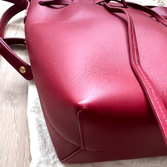 Mansur Gavriel mini bucket in red - Picture 4 of 7